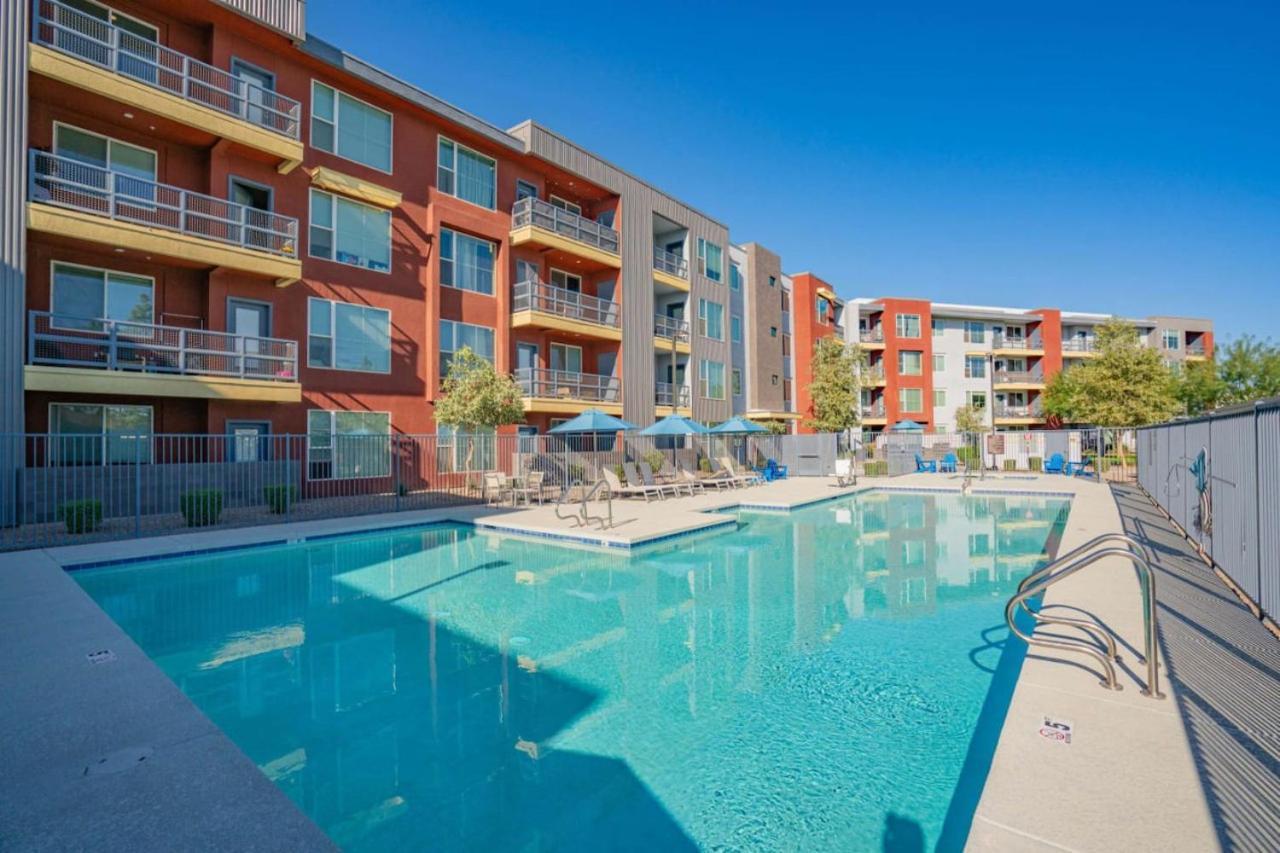 Posh 2Bd - Gym, Pool, Parking, W-D - Sleeps 8 Apartment Tempe Luaran gambar